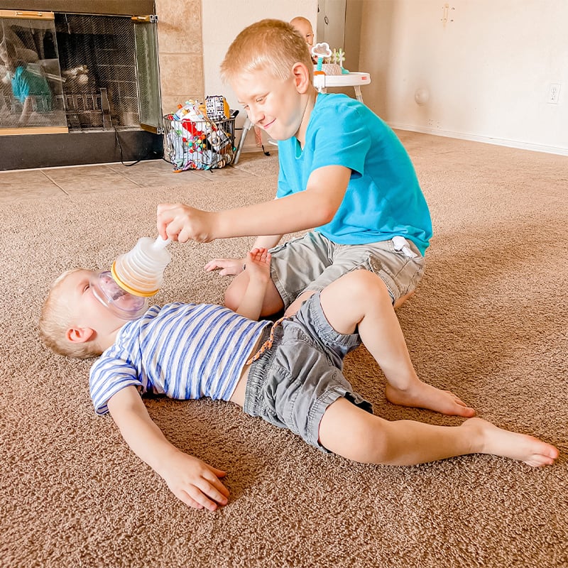 Emergency choking kit for adults and children